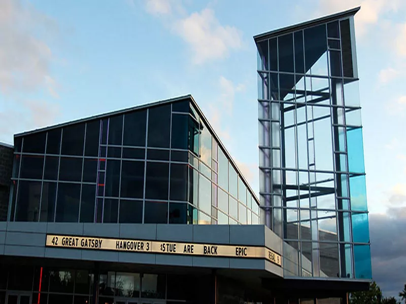 Cinema de estrutura de aceiro